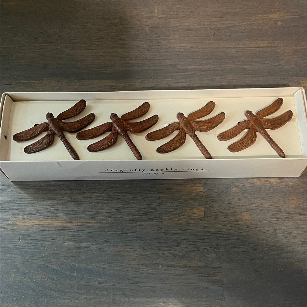 Pier 1 Imports DRAGONFLY NAPKIN RINGS SET of 4 kitchen tableware metal